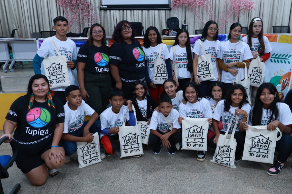 Protagonismo jovem e homenagens marcam o primeiro dia do Festival Saberes da Floresta 1 WhatsApp Image 2025 06 05 at 10.49.03 2